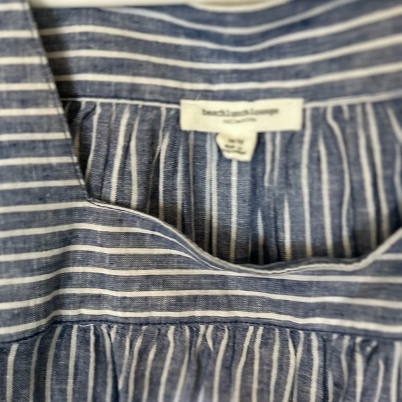 BEACHLUNCHLOUNGE Coastal Scandi
Stripe Linen Cotton Sleeve w Ruffle Cuff
Top (M) - Picture 5 of 10